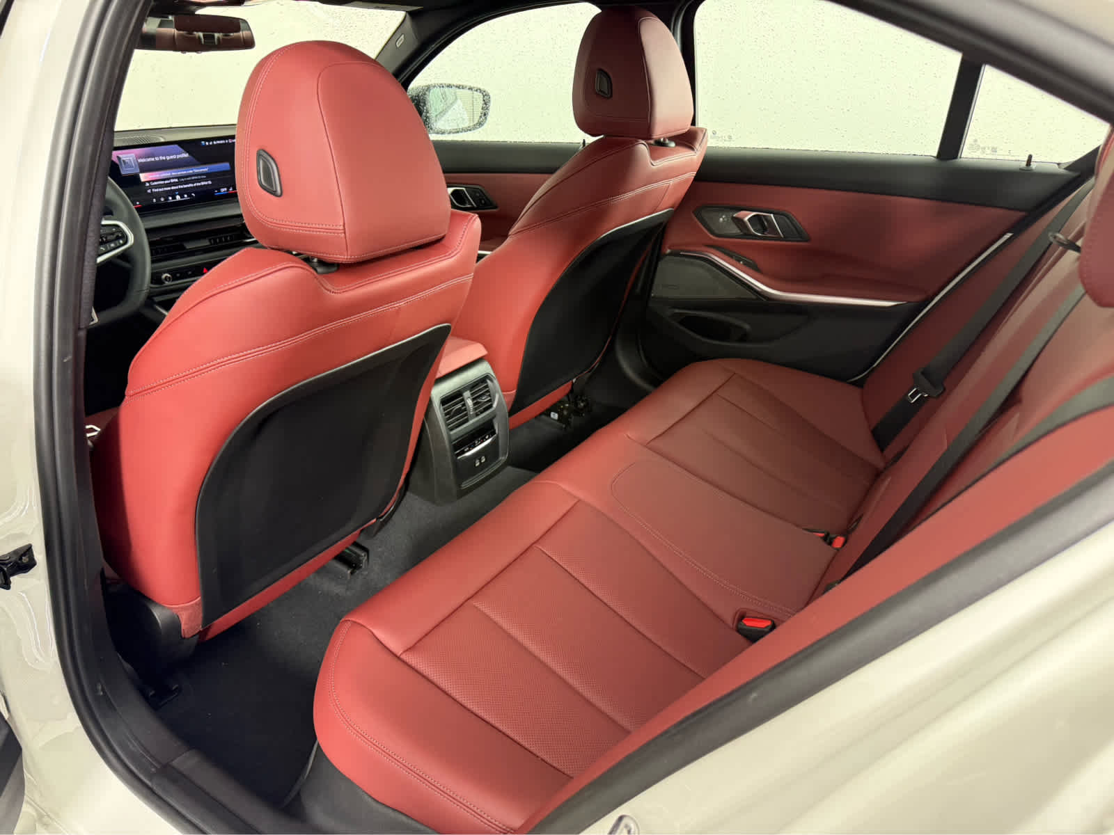 New 2026 BMW 330i xDrive Sedan w/ M Sport Package AWD/4WD image 13