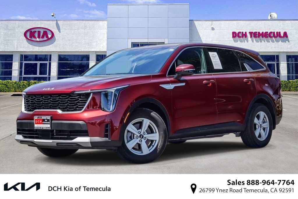 Certified 2025 Kia Sorento LX FWD image 1