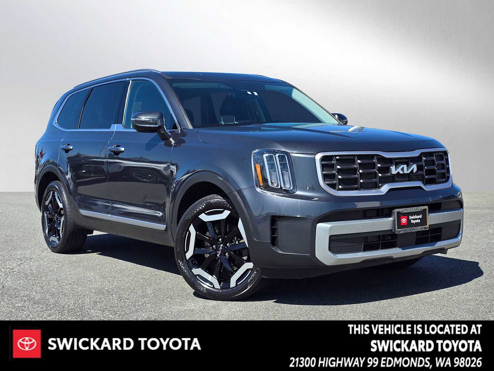Used 2023 Kia Telluride S image 1