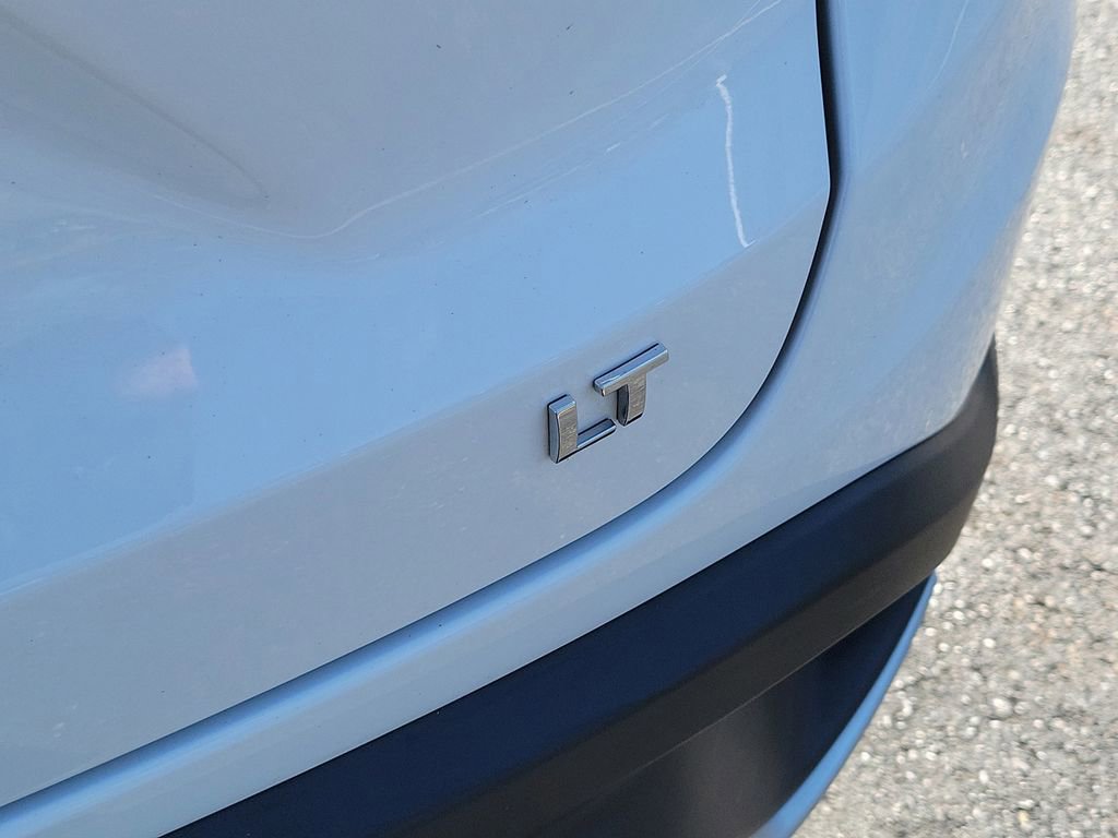 Certified 2025 Chevrolet Trax LT w/ LT Convenience Package FWD image 10