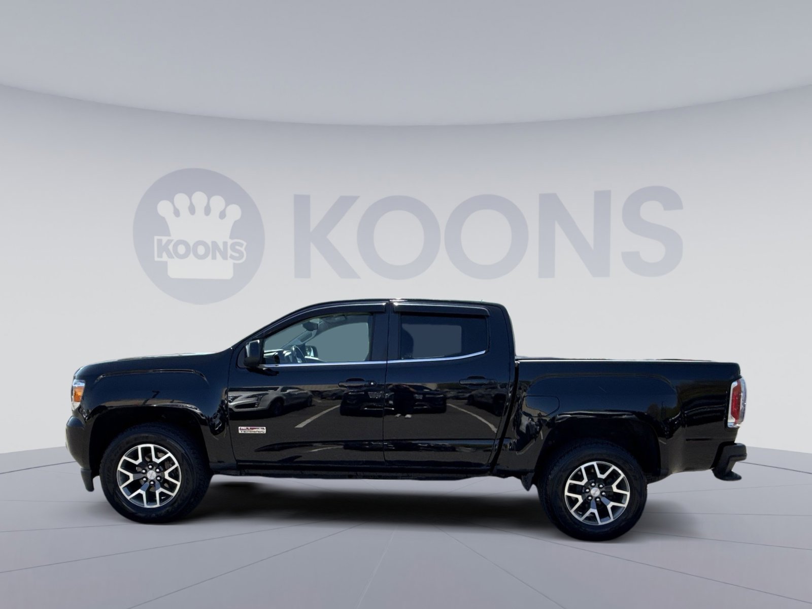 Used 2020 GMC Canyon All Terrain w/ Trailering Package AWD/4WD image 2