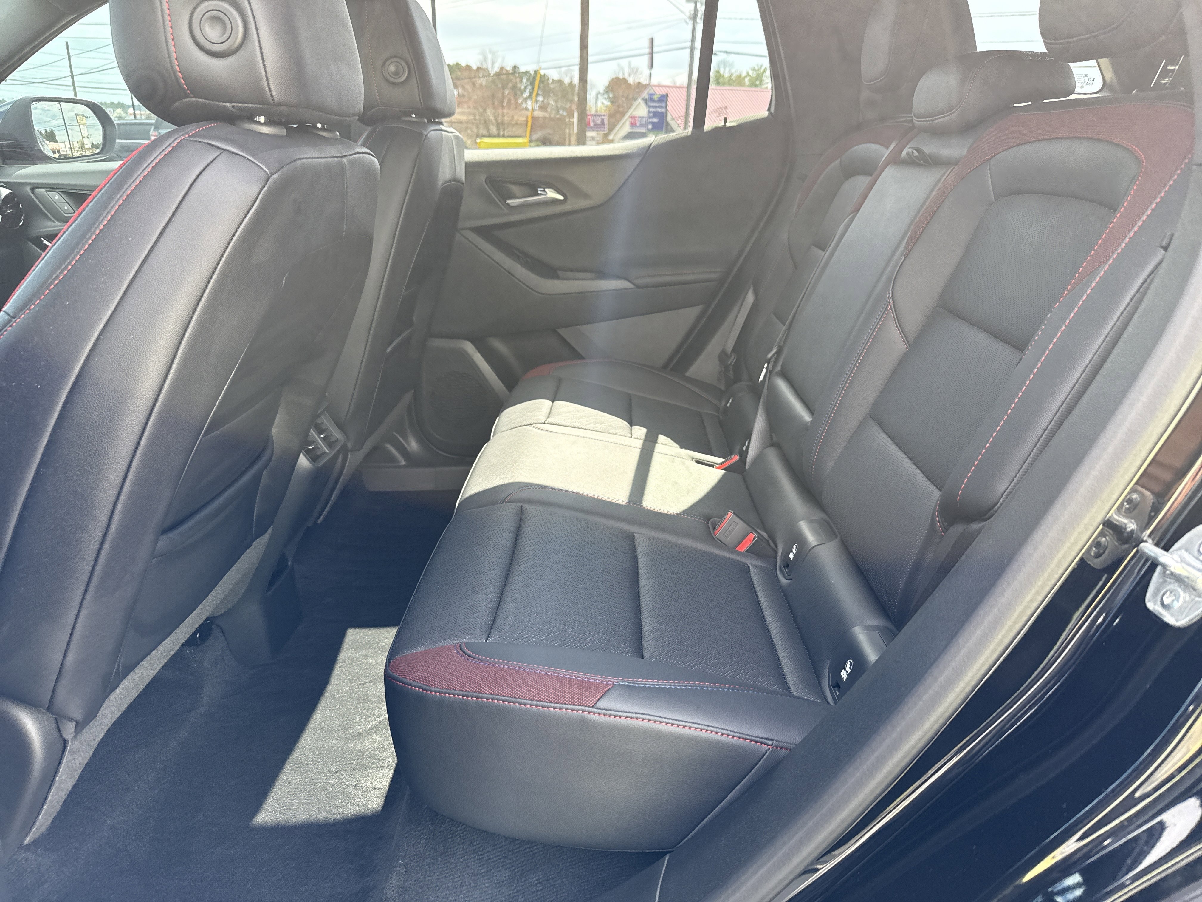 Used 2026 Chevrolet Equinox RS w/ Safety and Technology Package image 30