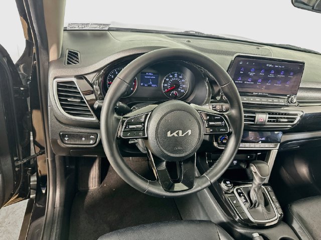 Used 2023 Kia Seltos EX AWD/4WD image 20