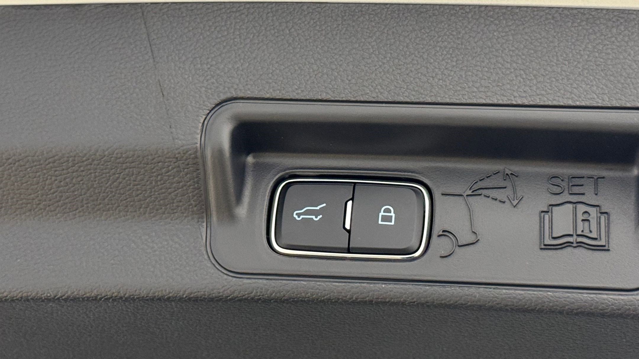 New 2026 Ford Explorer Active image 18