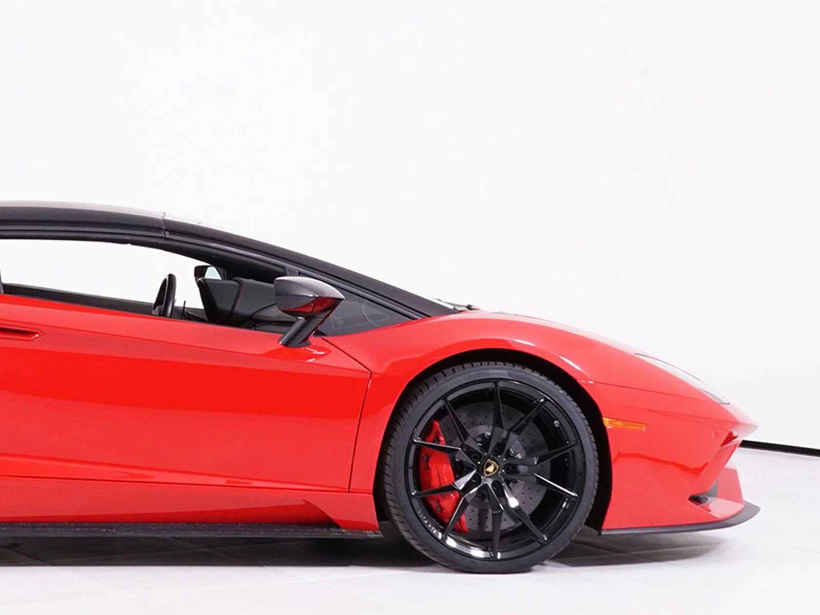 Used 2019 Lamborghini Aventador S AWD/4WD image 17