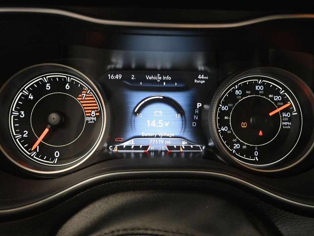 Used 2019 Jeep Cherokee Trailhawk image 29