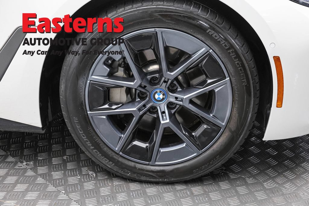 Used 2023 BMW i4 eDrive35 w/ Premium Package RWD image 32
