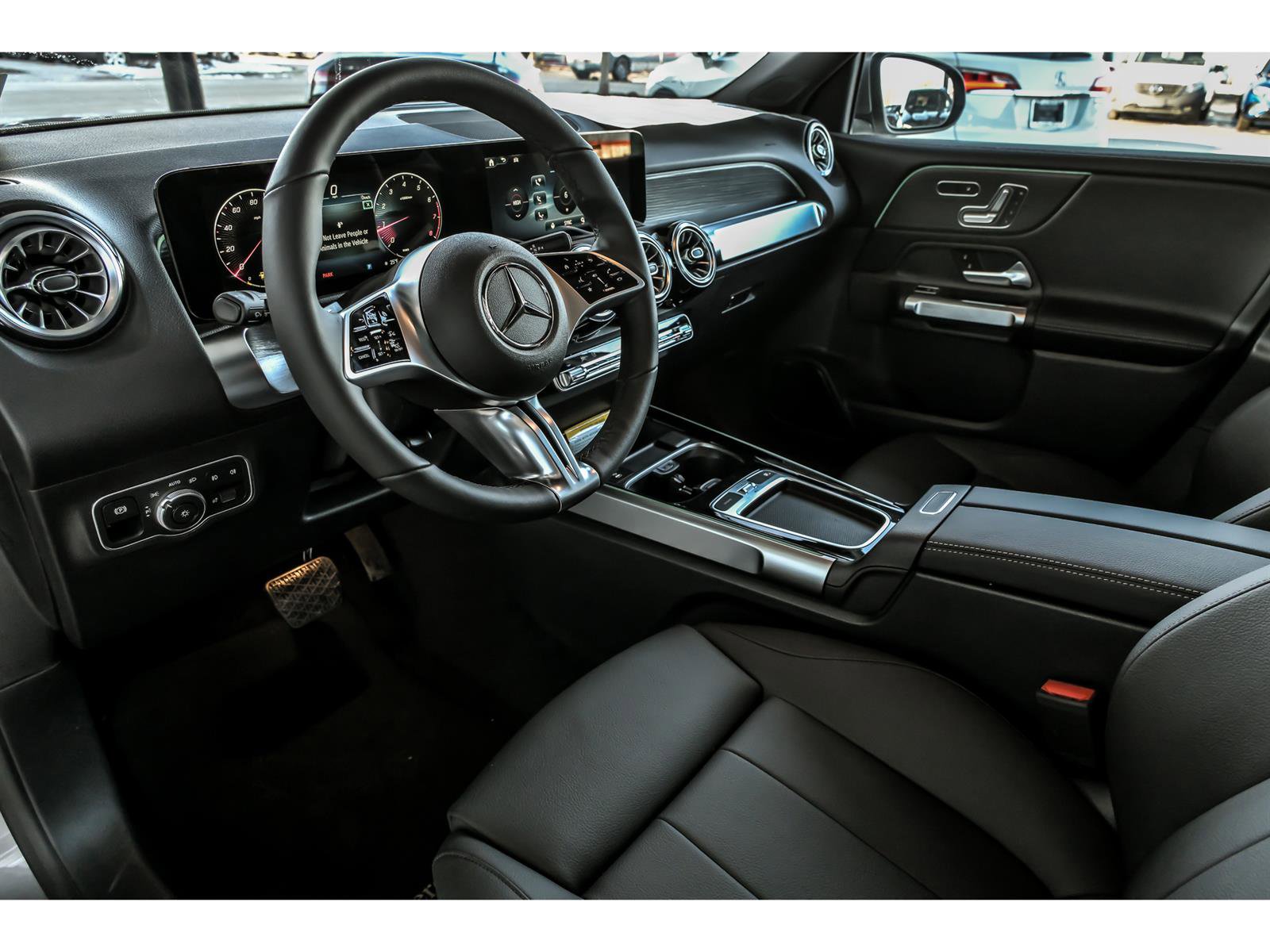 New 2026 Mercedes-Benz GLB 250 4MATIC image 6