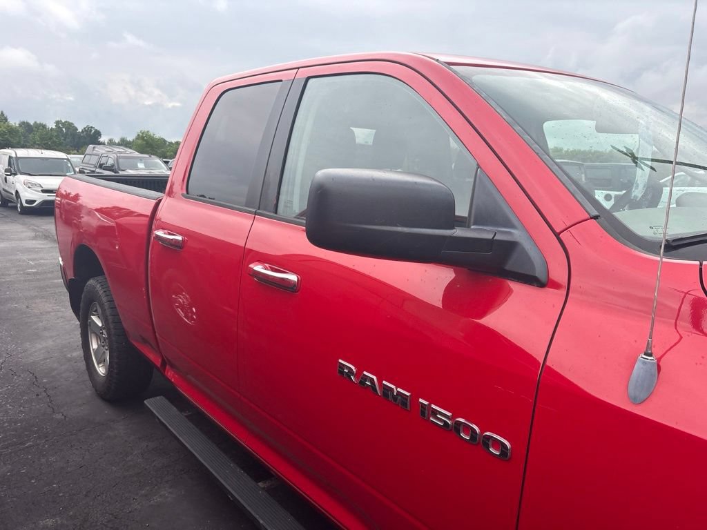 Used 2012 RAM 1500 Classic SLT AWD/4WD image 2