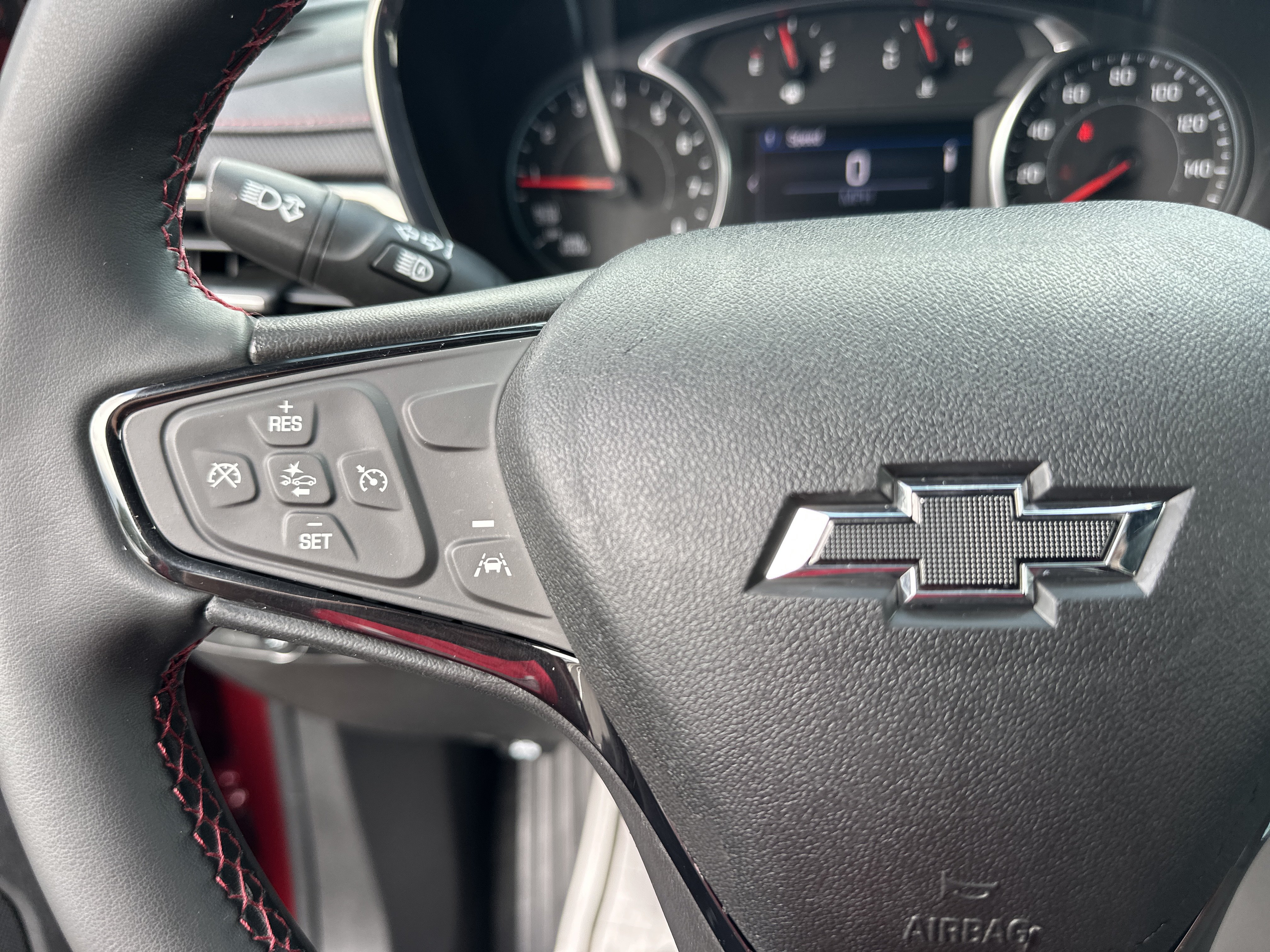 Used 2023 Chevrolet Equinox RS FWD image 25