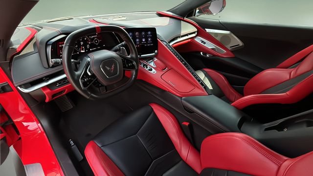 Used 2022 Chevrolet Corvette Stingray Premium Cpe w/ Z51 Performance Package RWD image 17