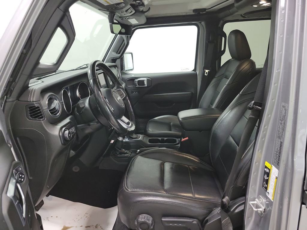 Used 2021 Jeep Wrangler Unlimited Sahara image 28