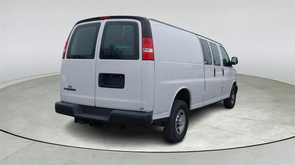 Used 2019 Chevrolet Express 3500 Extended w/ Driver Convenience Package image 6