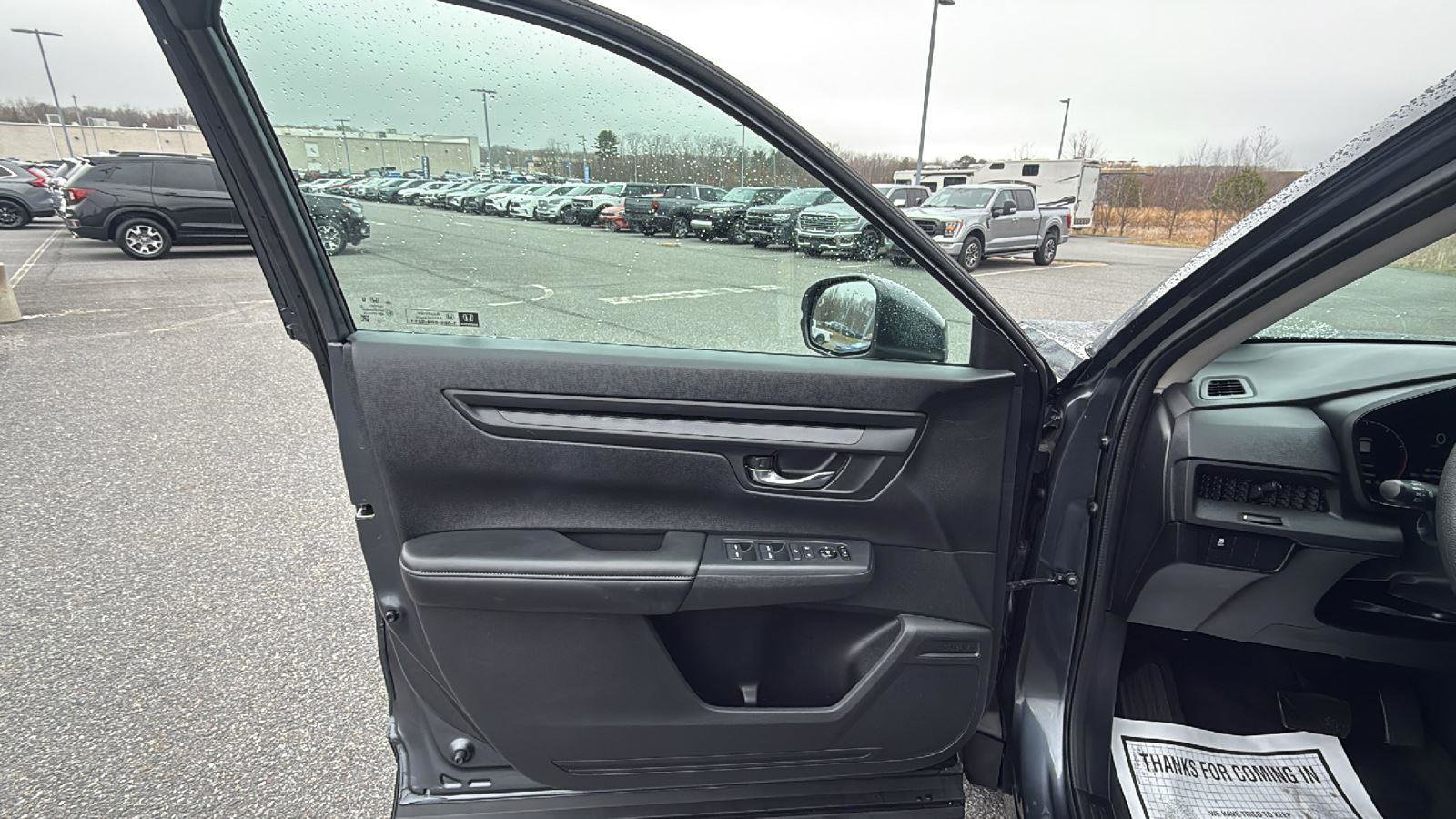 Used 2025 Honda CR-V EX image 24