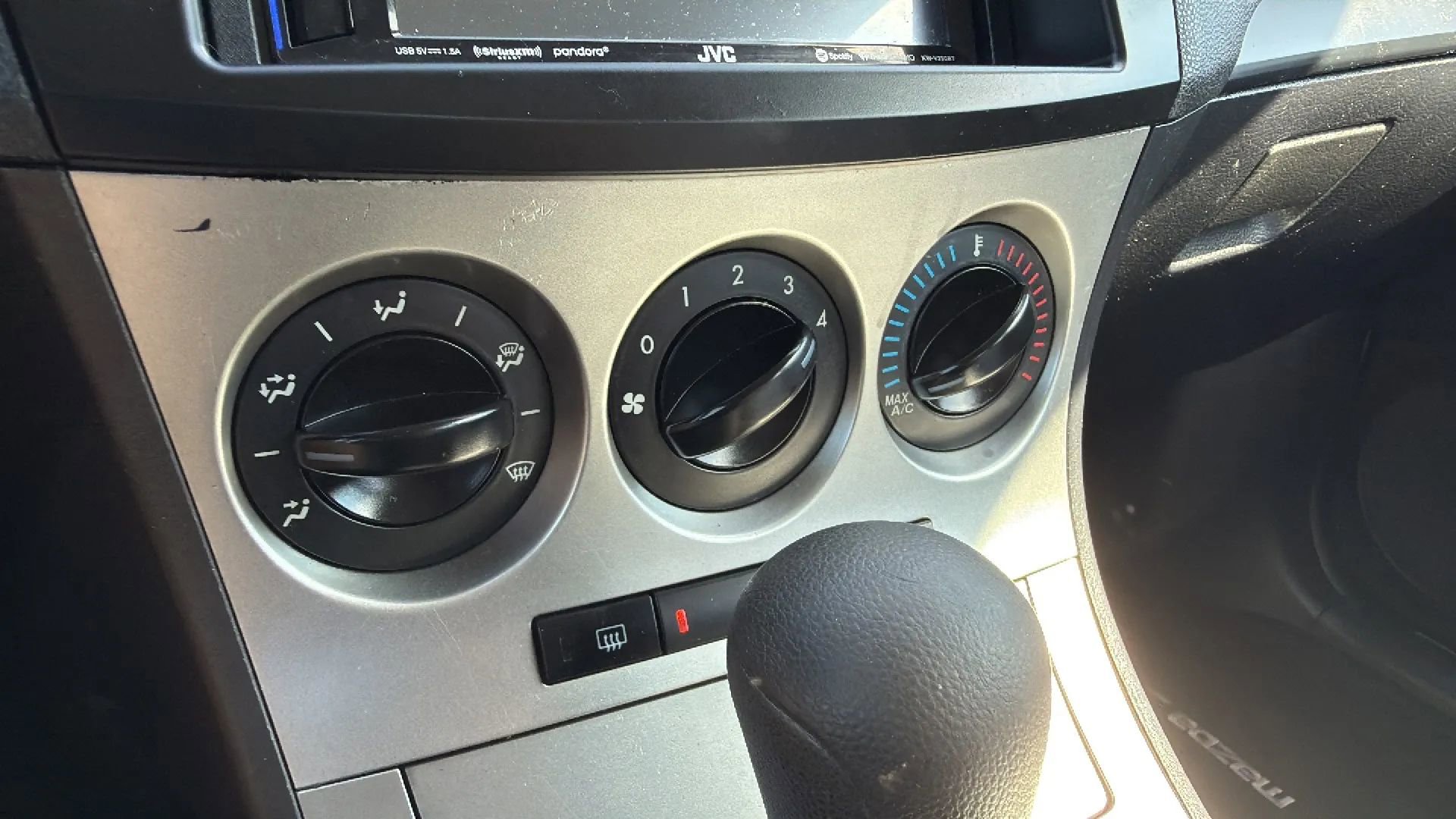 Used 2010 MAZDA MAZDA3 i Sport FWD image 28