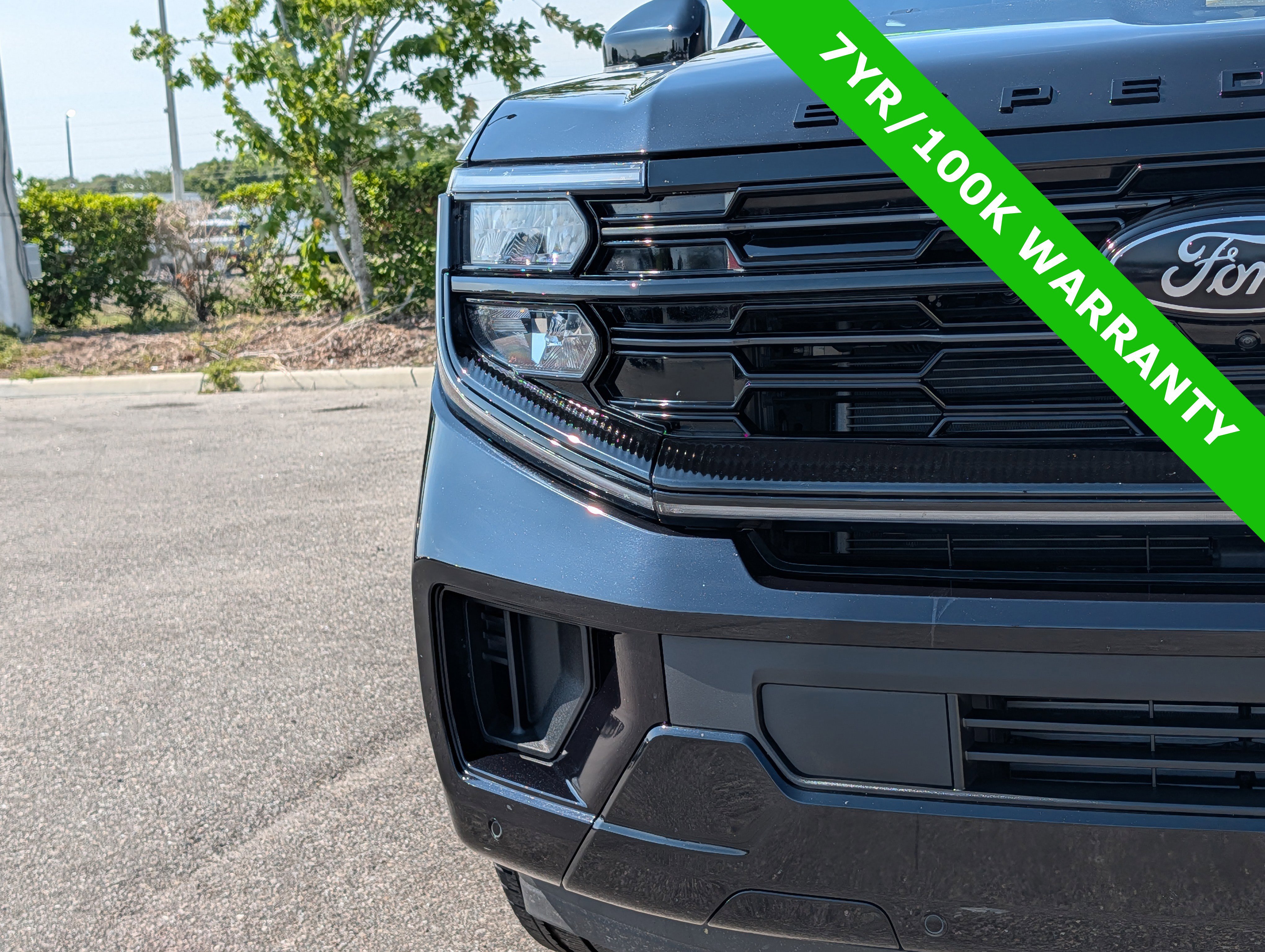 Used 2025 Ford Expedition Max Platinum w/ Stealth Appearance Package AWD/4WD image 9