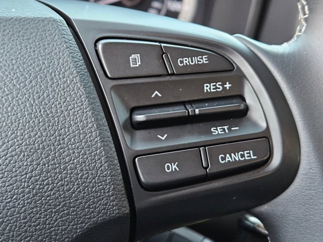 Used 2022 Hyundai Venue SEL w/ Cargo Package FWD image 17