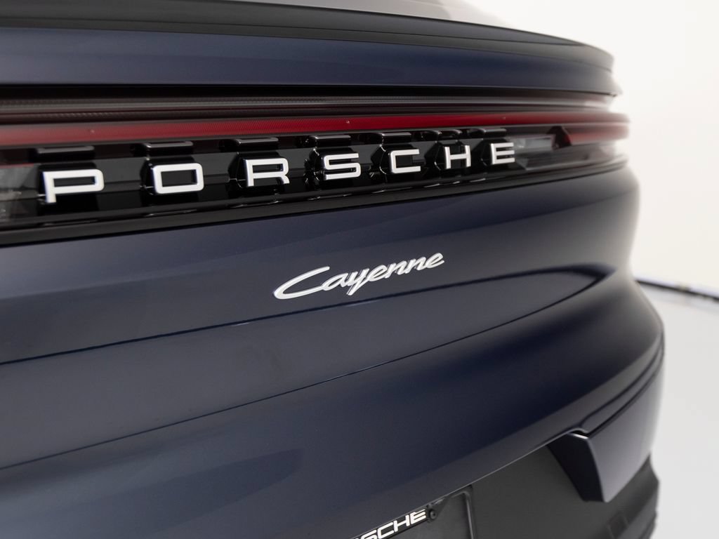 New 2026 Porsche Cayenne Coupe AWD/4WD image 44