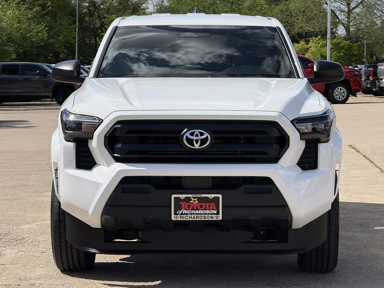 Used 2025 Toyota Tacoma SR image 7