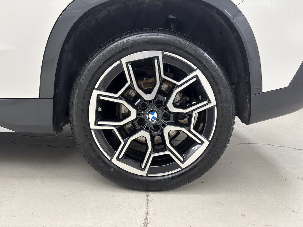 Certified 2025 BMW X1 xDrive28i w/ Convenience Package AWD/4WD image 11