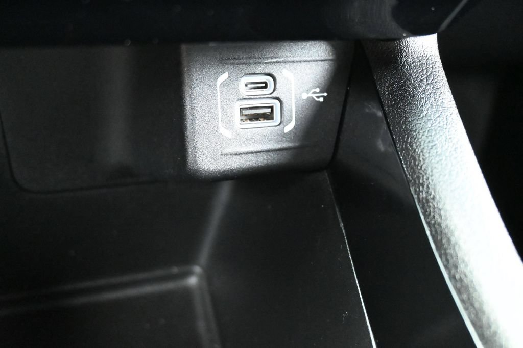 Used 2023 Jeep Compass Limited AWD/4WD image 12
