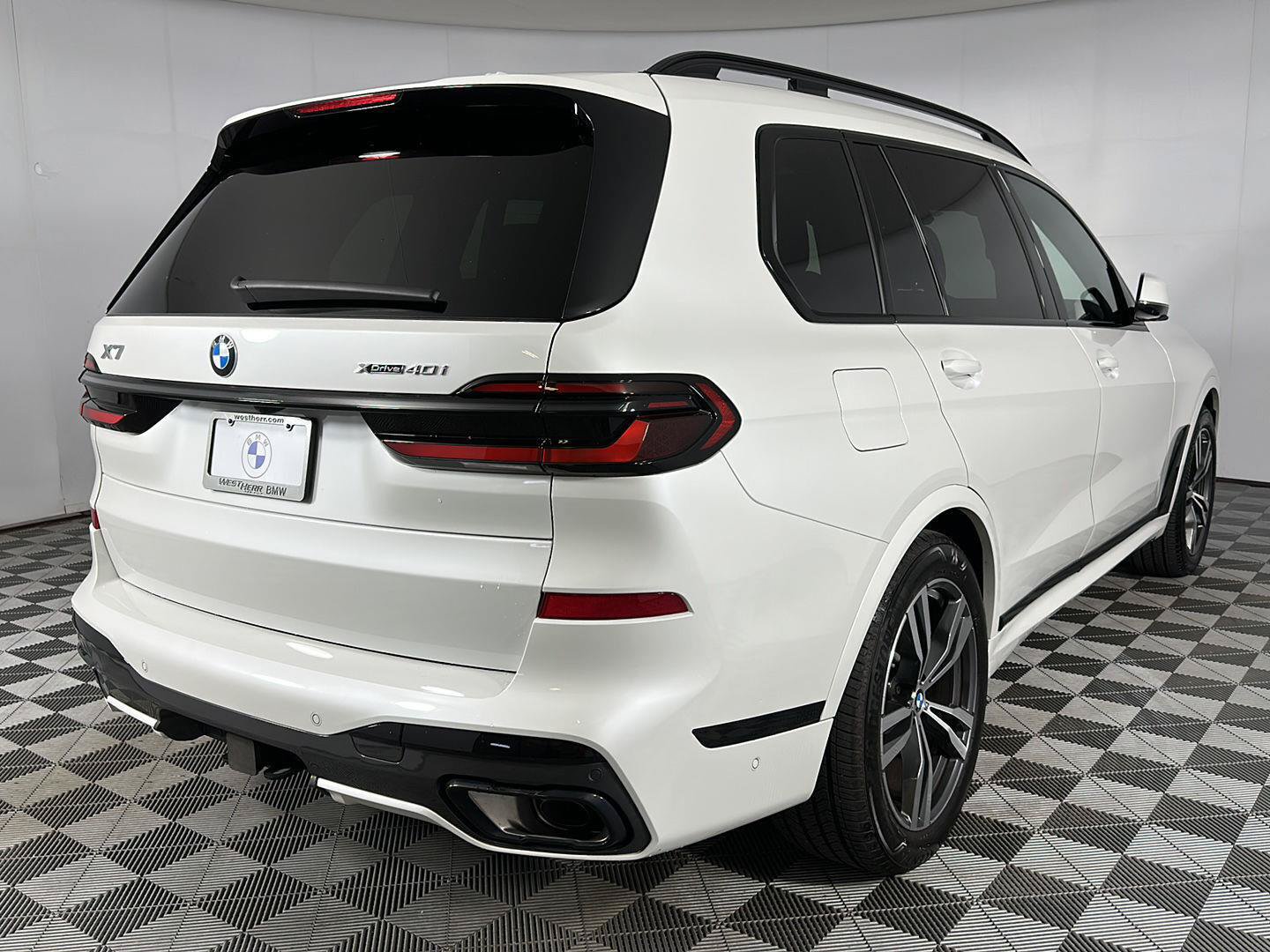Used 2026 BMW X7 xDrive40i w/ Executive Package AWD/4WD image 33