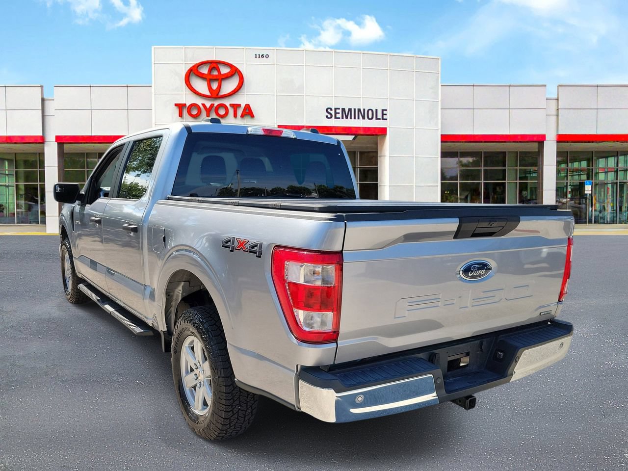 Used 2022 Ford F150 XL w/ Equipment Group 101A High AWD/4WD image 4