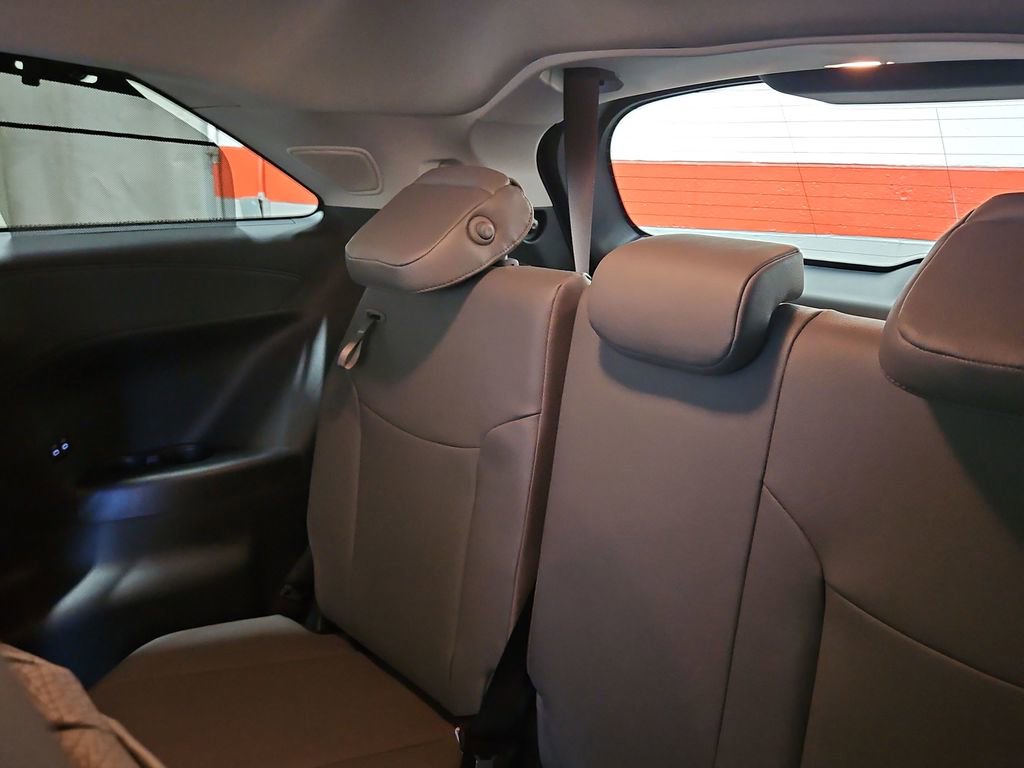 New 2026 Toyota Sienna XLE image 30