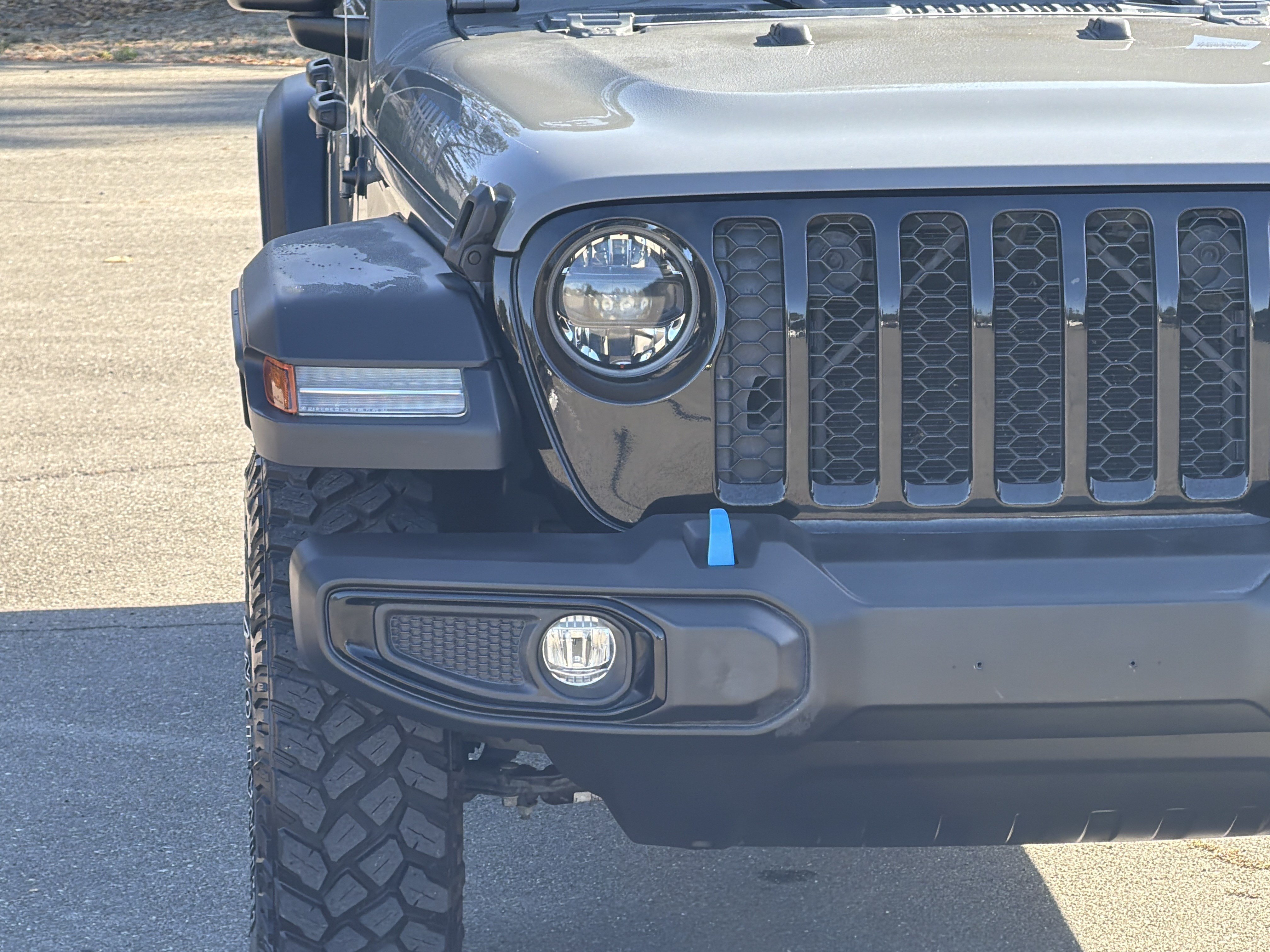 Used 2023 Jeep Wrangler Unlimited AWD/4WD image 7