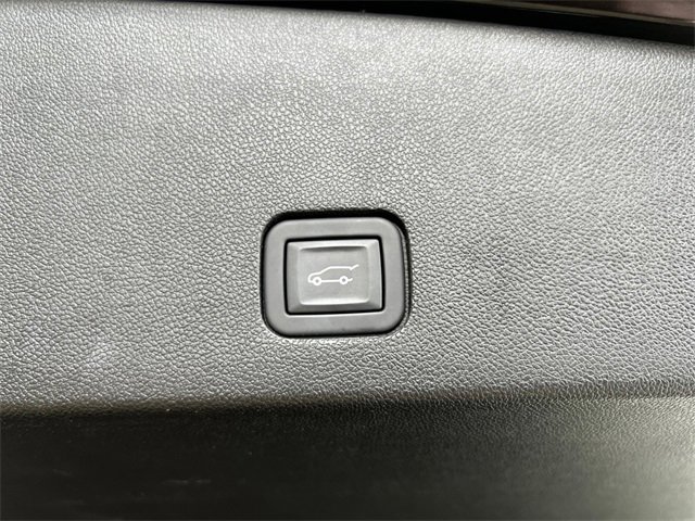 Certified 2023 Cadillac XT6 Premium Luxury w/ LPO, Floor Liner Package image 16