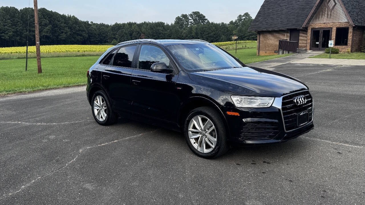 Used 2018 Audi Q3 2.0T Premium AWD/4WD image 2