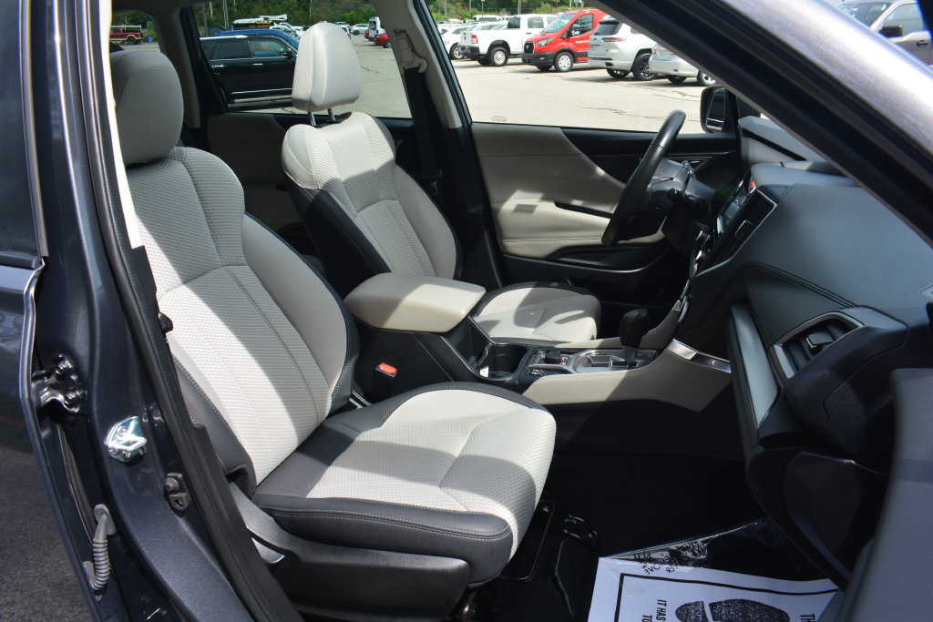 Used 2024 Subaru Forester Premium AWD/4WD image 21