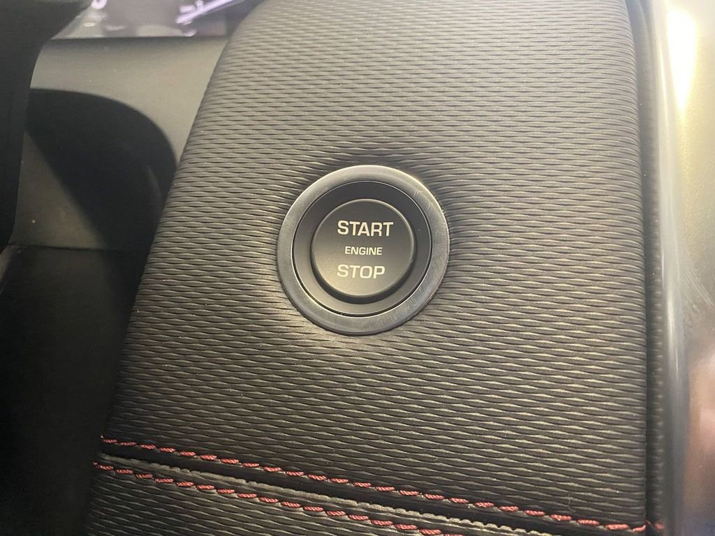 New 2023 Land Rover Discovery Sport S R-Dynamic image 21