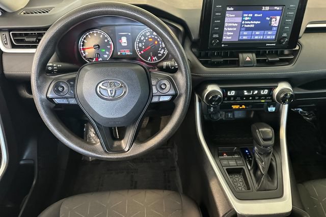 Used 2022 Toyota RAV4 XLE FWD image 16