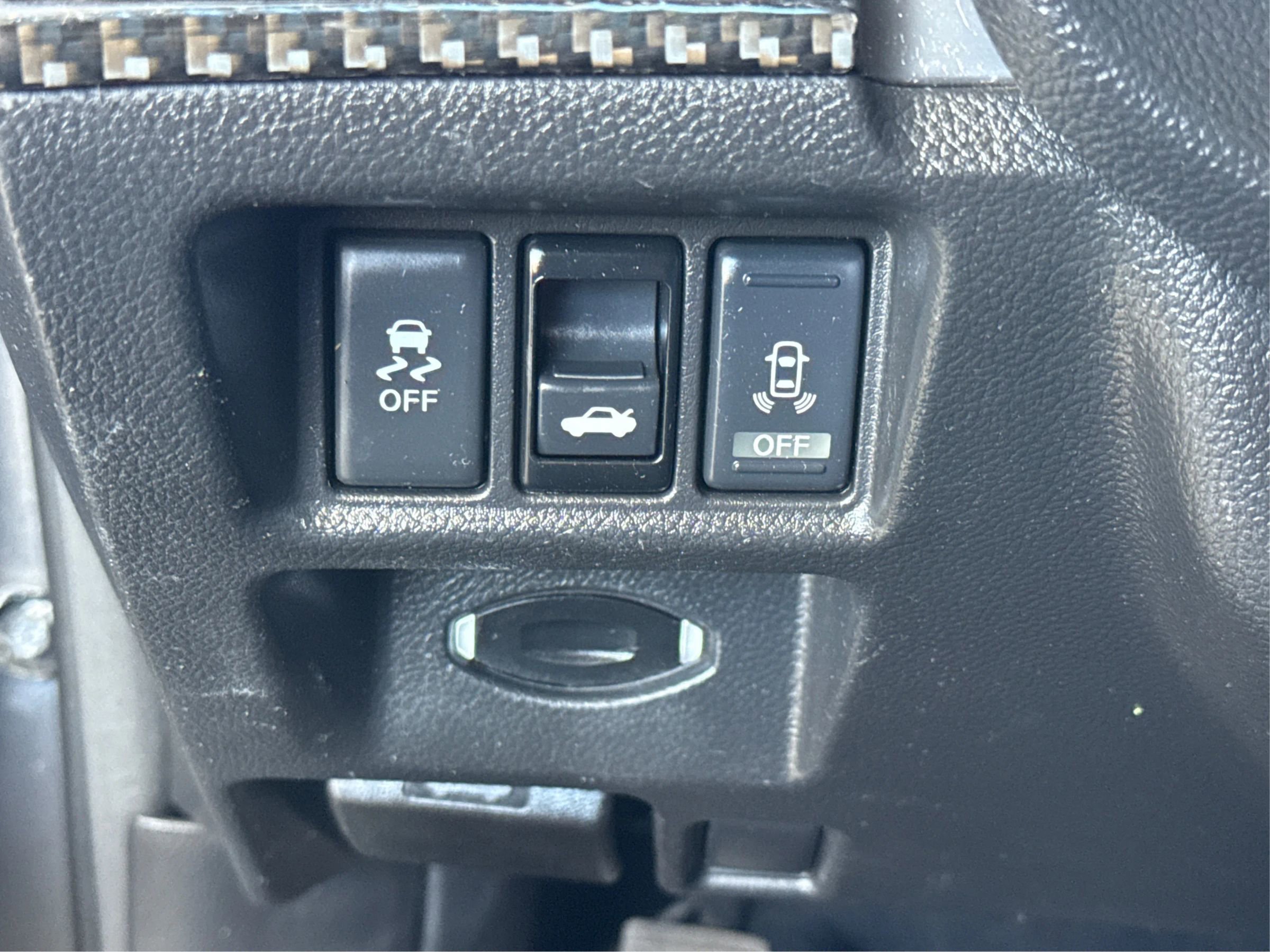 Used 2011 INFINITI G37 x Coupe w/ Premium Pkg image 10