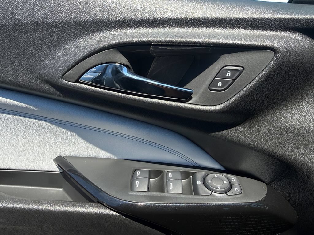 New 2026 Chevrolet Trax LT w/ Sunroof Package FWD image 11