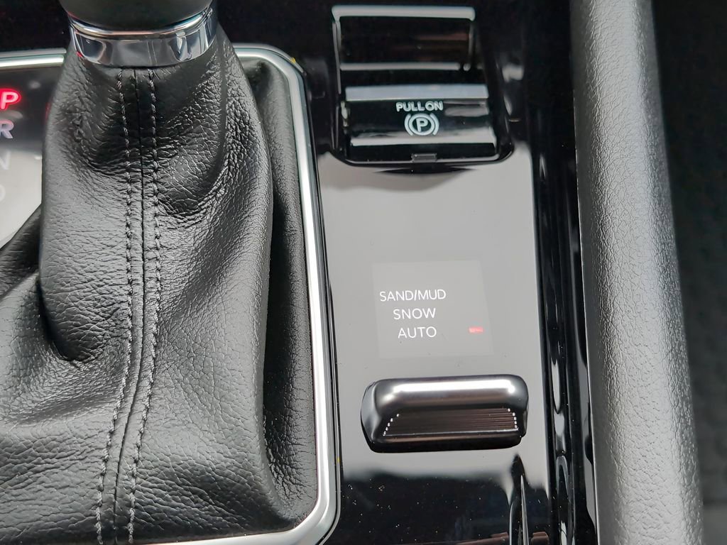 New 2025 Jeep Compass Latitude w/ Sun & Sound Group image 23