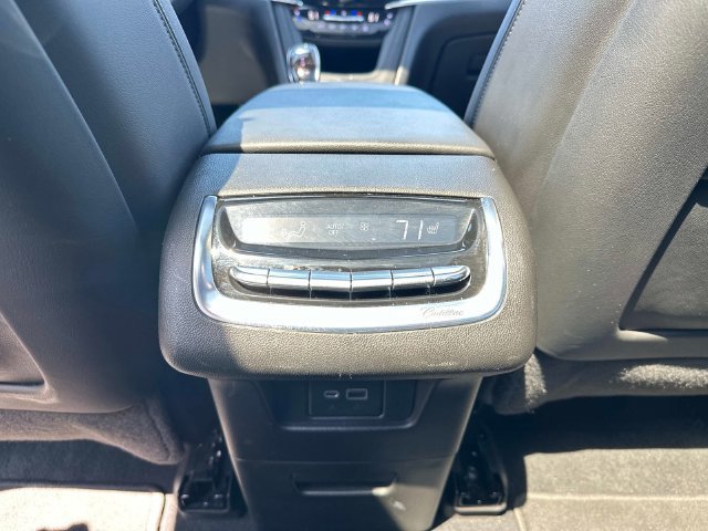 Certified 2023 Cadillac XT6 Premium Luxury w/ Technology Package AWD/4WD image 18