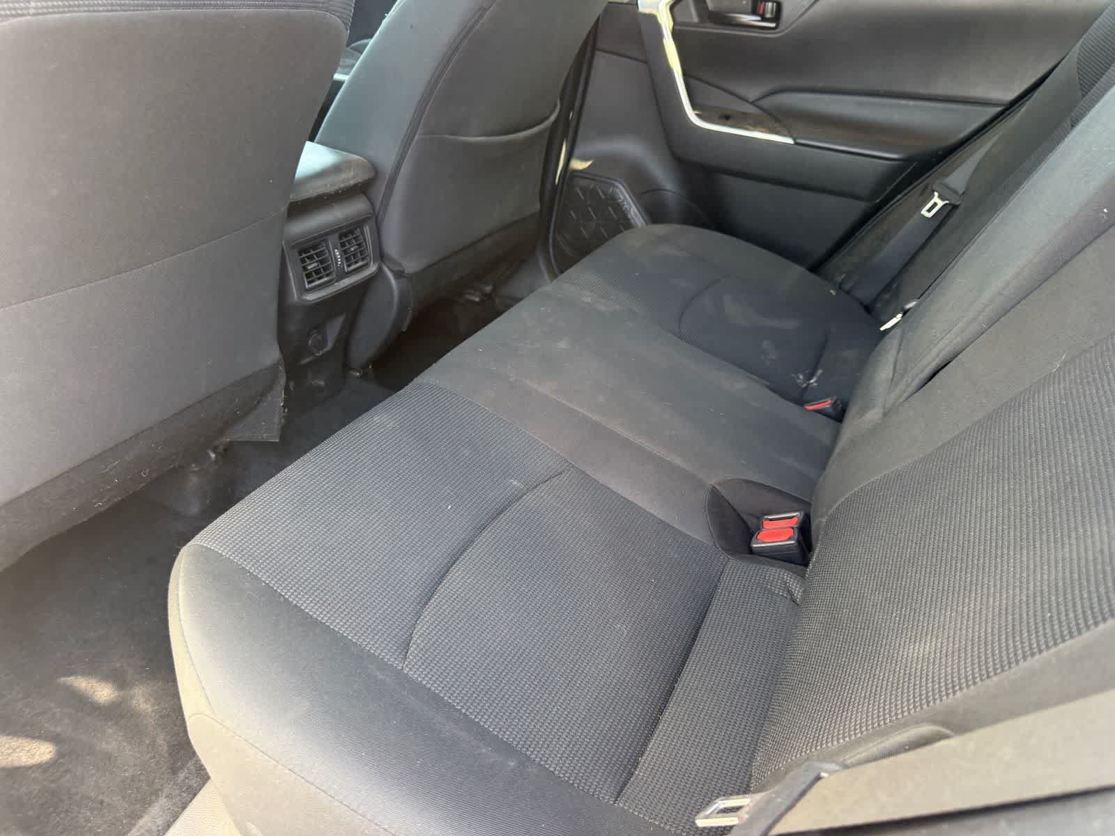 Used 2023 Toyota RAV4 LE AWD/4WD image 8