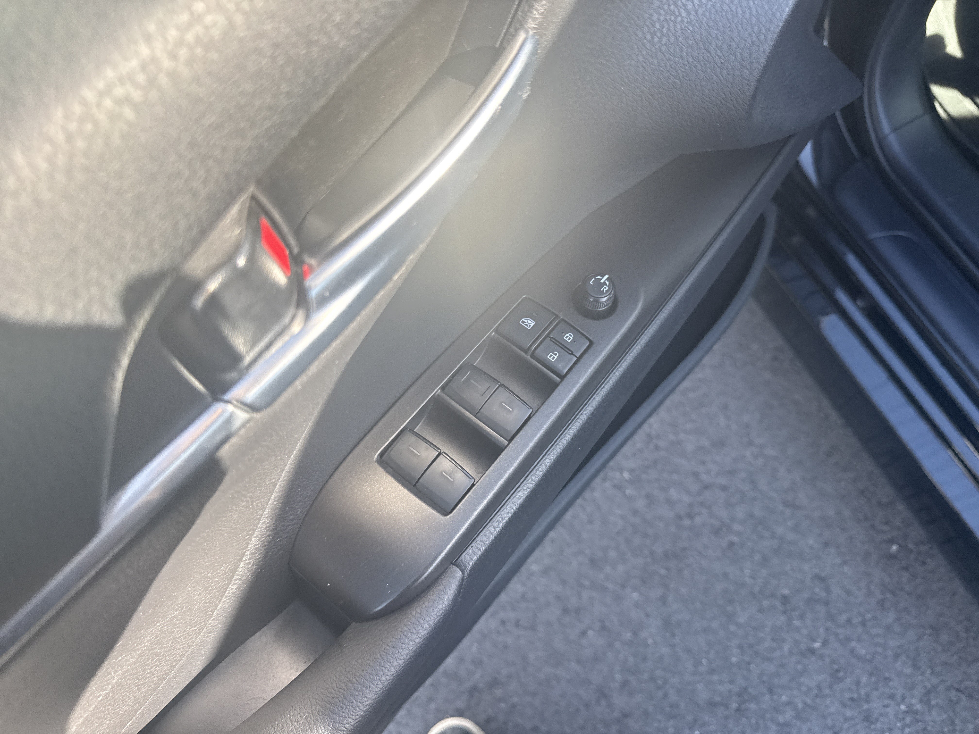 Used 2023 Toyota Camry LE FWD image 15