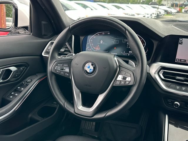 Used 2021 BMW 330i Sedan w/ Convenience Package RWD image 16