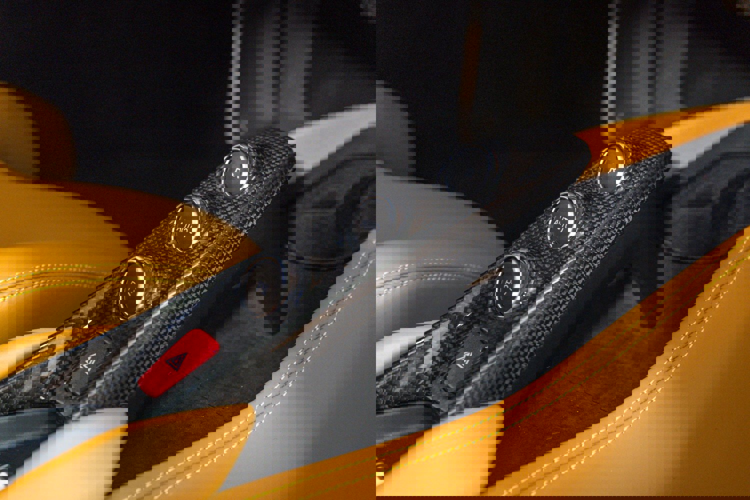 Used 2021 Ferrari F8 Tributo image 46