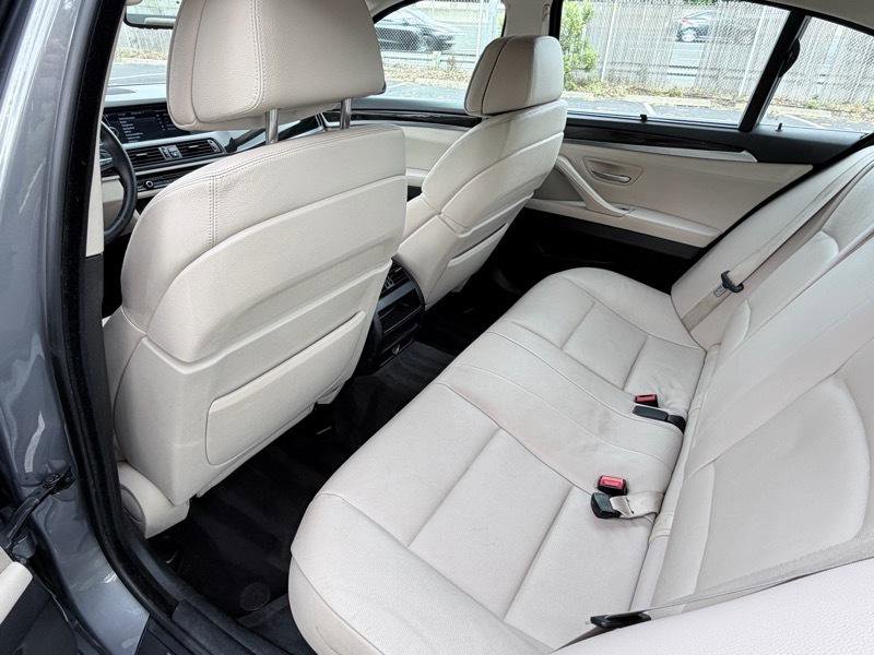 Used 2011 BMW 535i Sedan RWD image 19