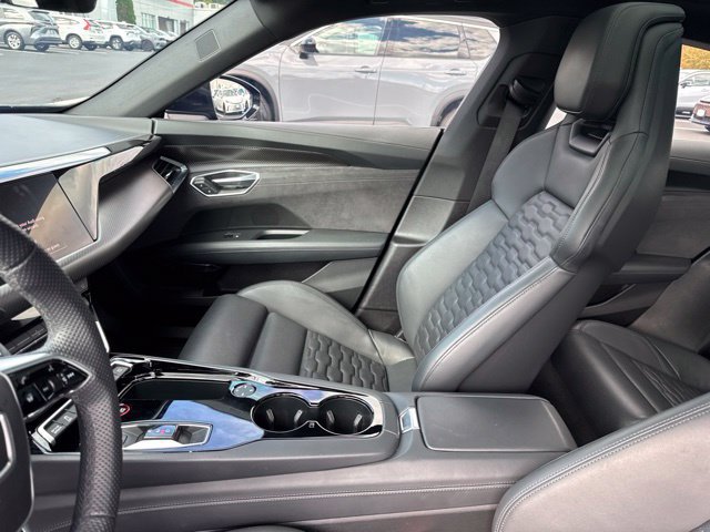 Used 2023 Audi e-tron GT Prestige AWD/4WD image 6