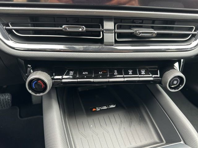 New 2026 Chevrolet Equinox EV RS image 26