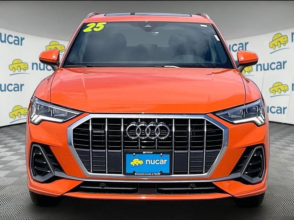 Used 2025 Audi Q3 2.0T Premium image 2