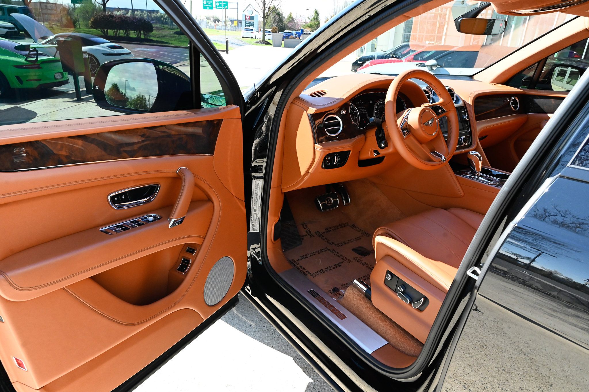 Used 2019 Bentley Bentayga image 15