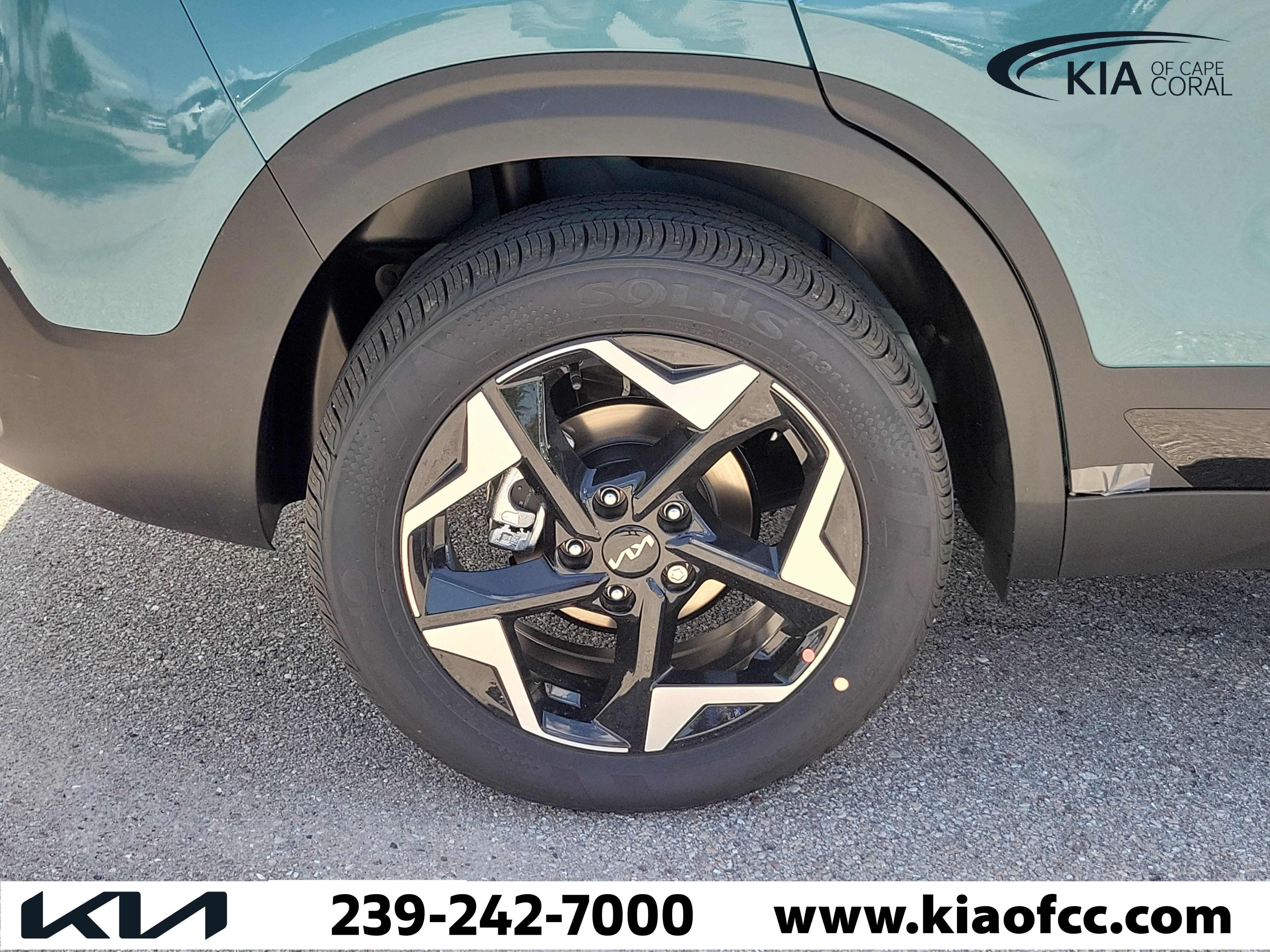 New 2026 Kia Seltos S FWD image 9