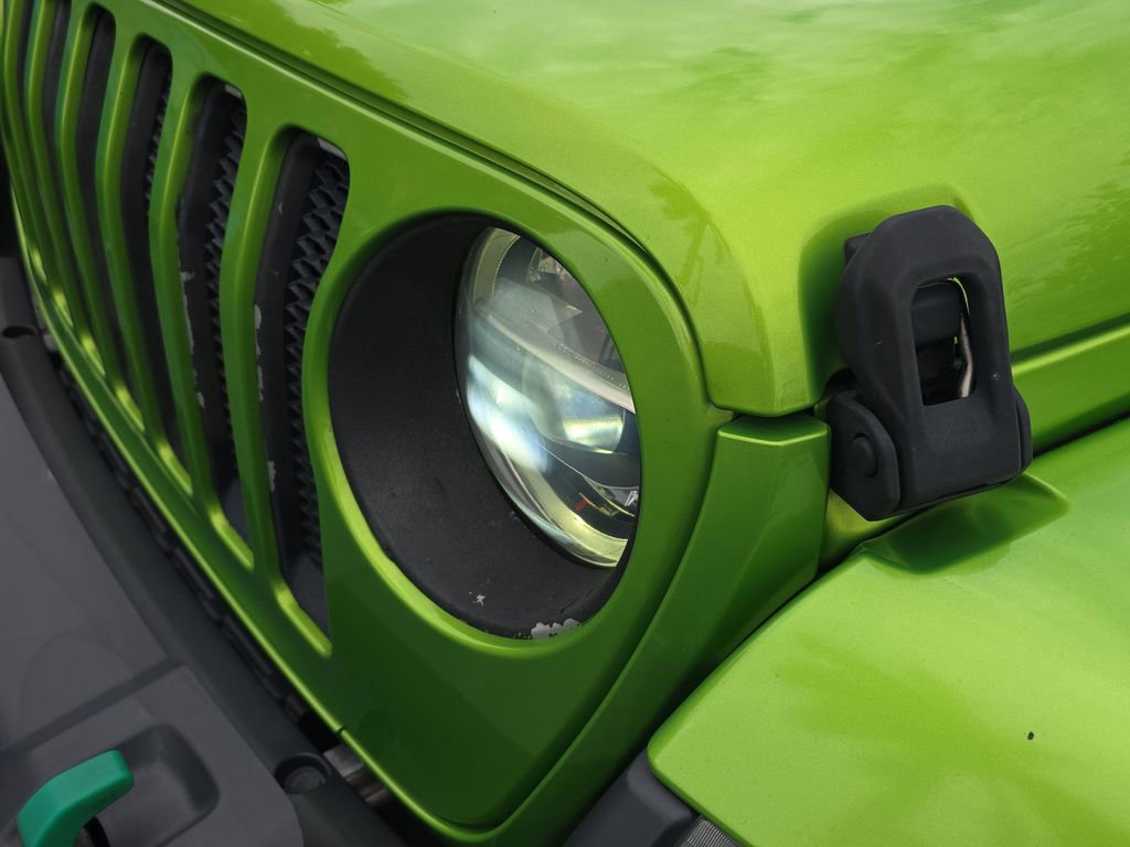 Used 2019 Jeep Wrangler Unlimited Sahara w/ LED Lighting Group image 9