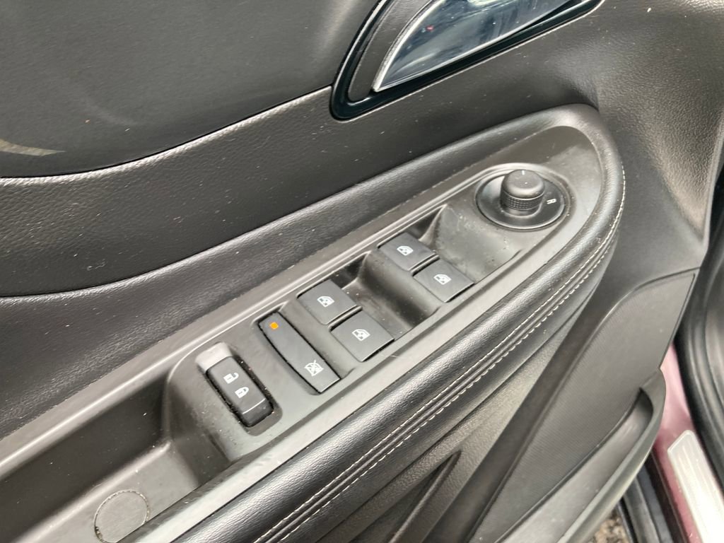 Used 2018 Buick Encore Preferred AWD/4WD image 14